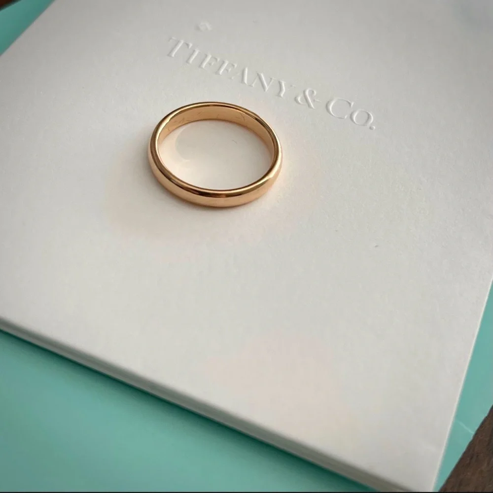 (SOLD) Tiffany & Co. Ring / Band / Wedding Band / Engagement Ring - Picture 2 of 5